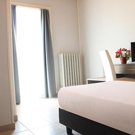 Poggio Rusco Hotel Savoia מראה חיצוני תמונה