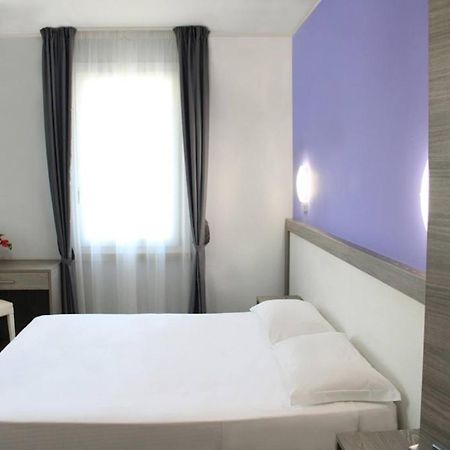 Poggio Rusco Hotel Savoia מראה חיצוני תמונה