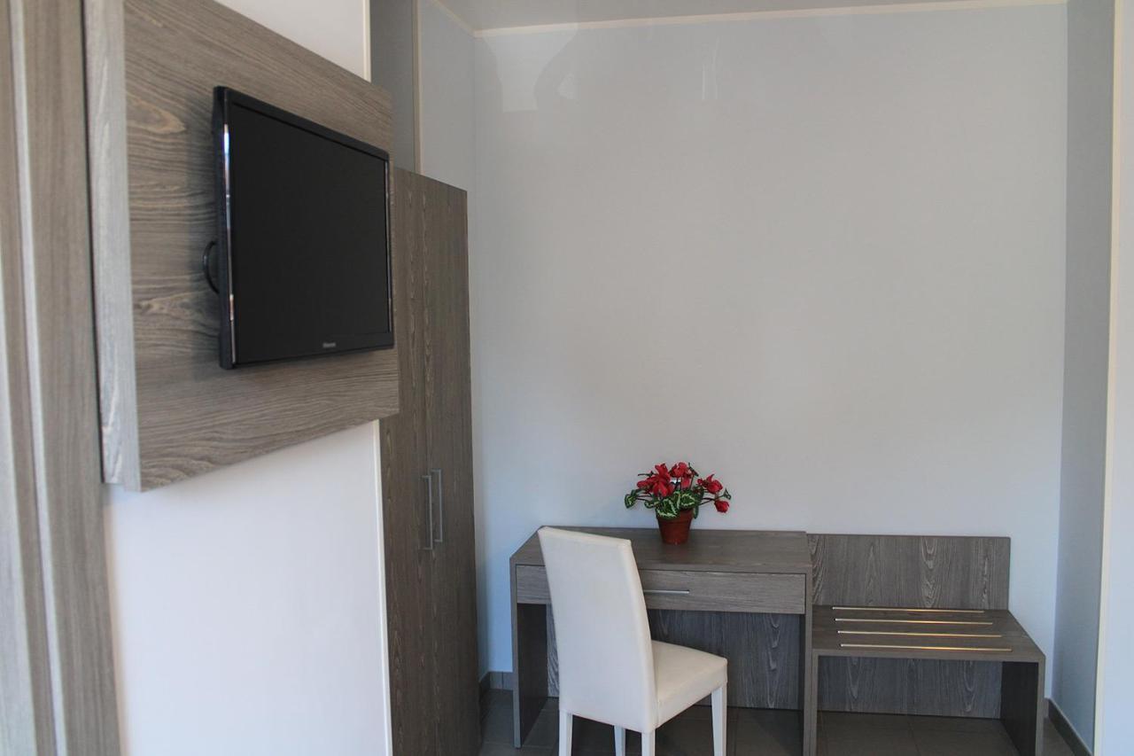 Poggio Rusco Hotel Savoia מראה חיצוני תמונה