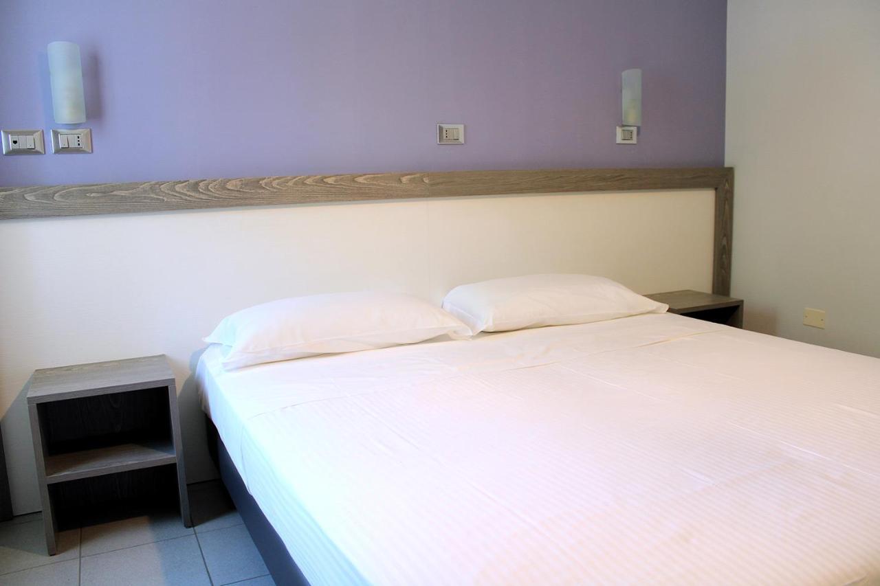 Poggio Rusco Hotel Savoia מראה חיצוני תמונה