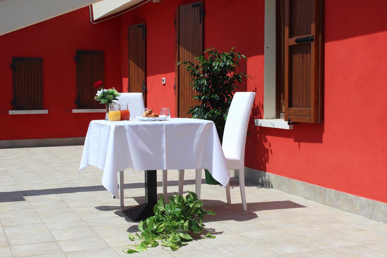 Poggio Rusco Hotel Savoia מראה חיצוני תמונה