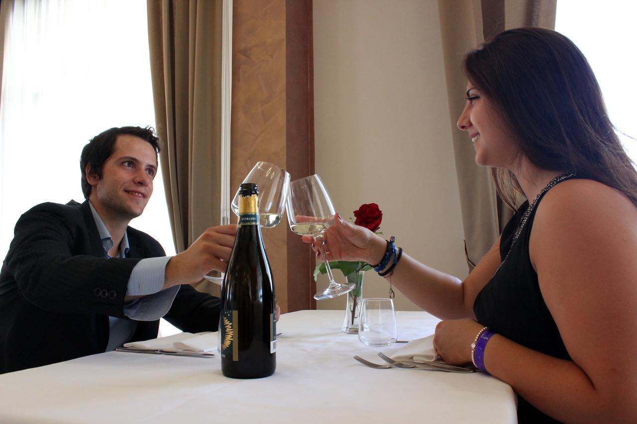 Poggio Rusco Hotel Savoia מראה חיצוני תמונה
